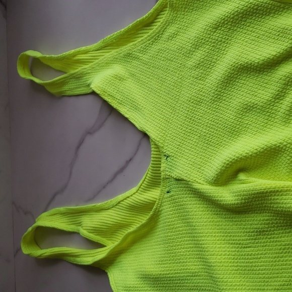Wild Fable Textured Versatile Bodysuit in Neon Yellow Size M - Picture 11 of 12